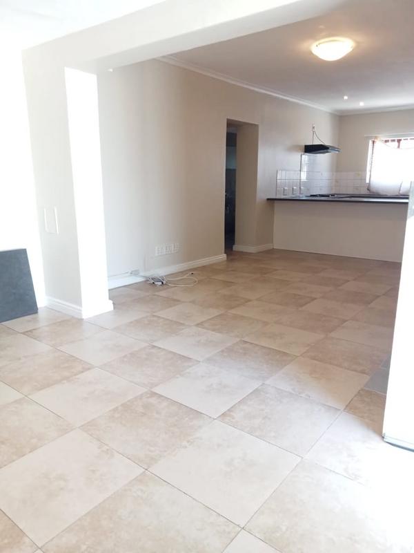 To Let 3 Bedroom Property for Rent in Brooklyn Western Cape